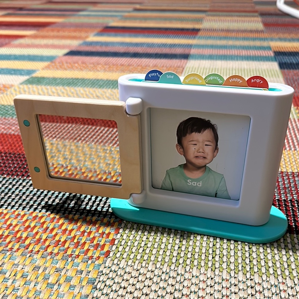 LOVEVERY Colorful Emotion Learning Toy - Picture 2 of 2